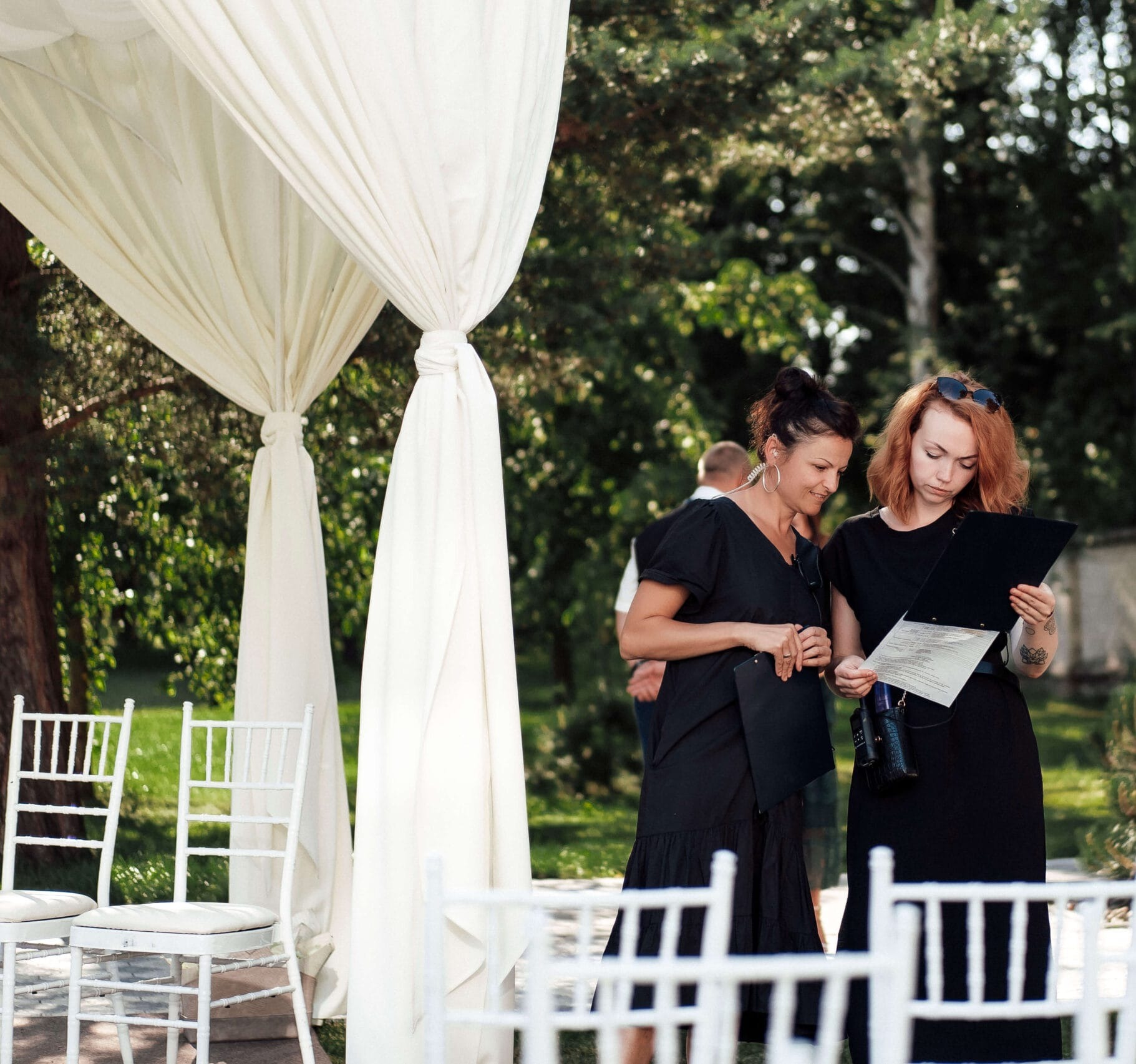 Didžiausi vestuvių planavimo išbandymai: kiek iš tikrųjų kainuoja vestuvės ir su kokiais iššūkiais dažniausiai susiduria jaunieji?