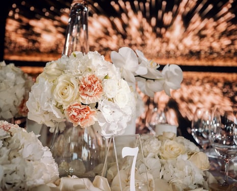 Svajonių komanda jūsų meilės šventei: išsamus gidas, kaip rasti tobulus vestuvių tiekėjus