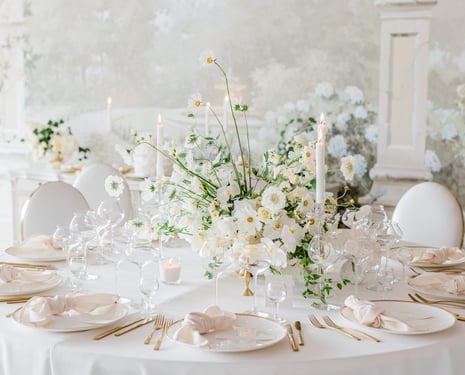 Kaip baltas vestuves paįvairinti, kad neatrodytų nuobodžiai? Kaip baltas vestuves paįvairinti, kad neatrodytų nuobodžiai?