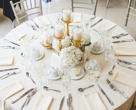 Kaip papuošti stalą daugkartinėmis servetėlėmis ir kaip jomis naudotis? Kaip papuošti stalą daugkartinėmis servetėlėmis ir kaip jomis naudotis?