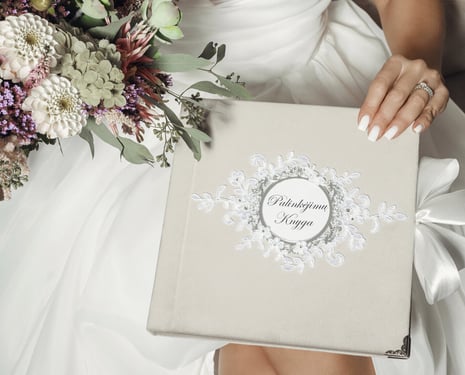 Palinkėjimų knyga – sentimentalus ir brangus prisiminimas